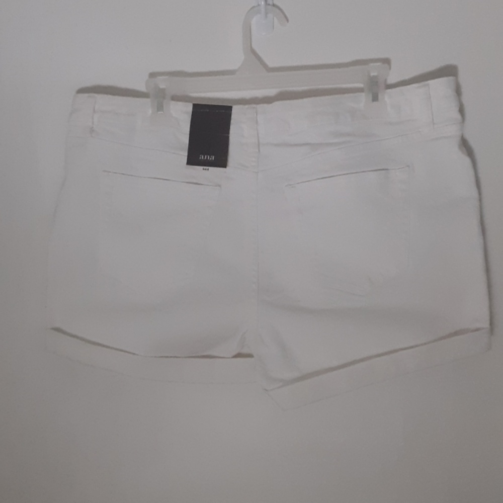 A.N.A Cuffed Shorts - Picture 4 of 4